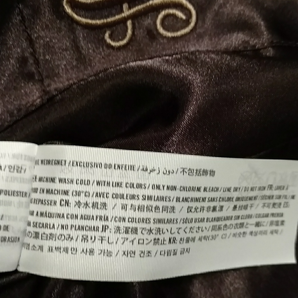 **SOLD**Abercrombie & Fitch faux fur jacket - Picture 5 of 5